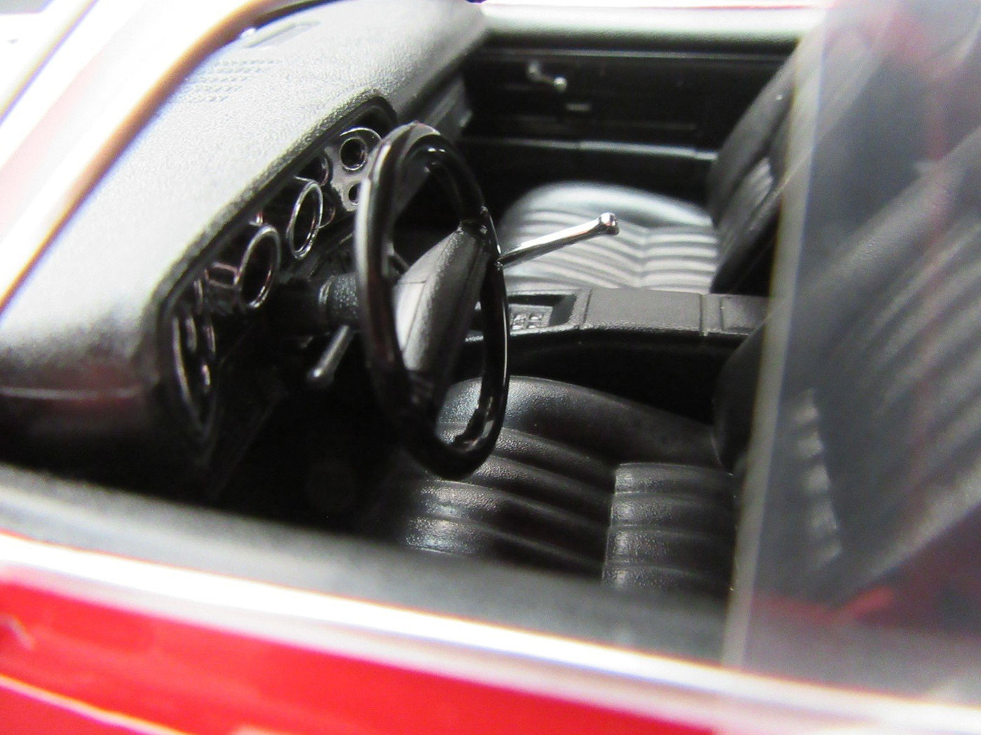 1971 Chevrolet Camaro ~ Red ~ 1:18 ~ Metal Die Cast ~ Maisto