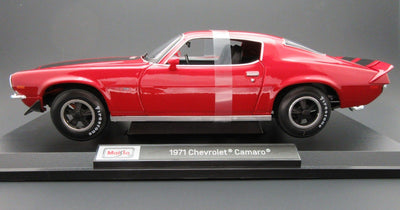 1971 Chevrolet Camaro ~ Red ~ 1:18 ~ Metal Die Cast ~ Maisto
