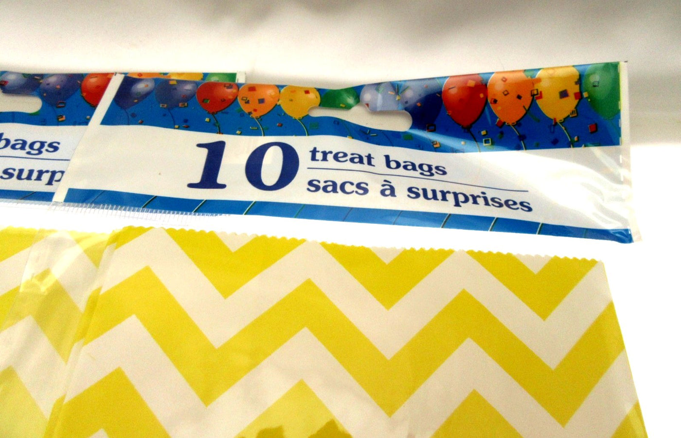 Yellow Jagged Striped Treat Bags 5x9 inch Party Sacks