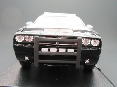 2006 Dodge Challenger Concept Police ~ Black & White ~ 1:18 ~ Die Cast ~ Maisto