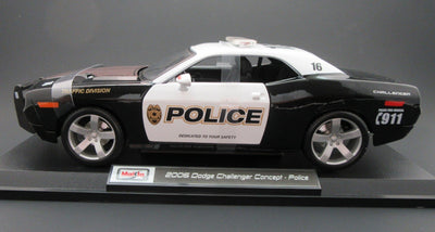 2006 Dodge Challenger Concept Police ~ Black & White ~ 1:18 ~ Die Cast ~ Maisto