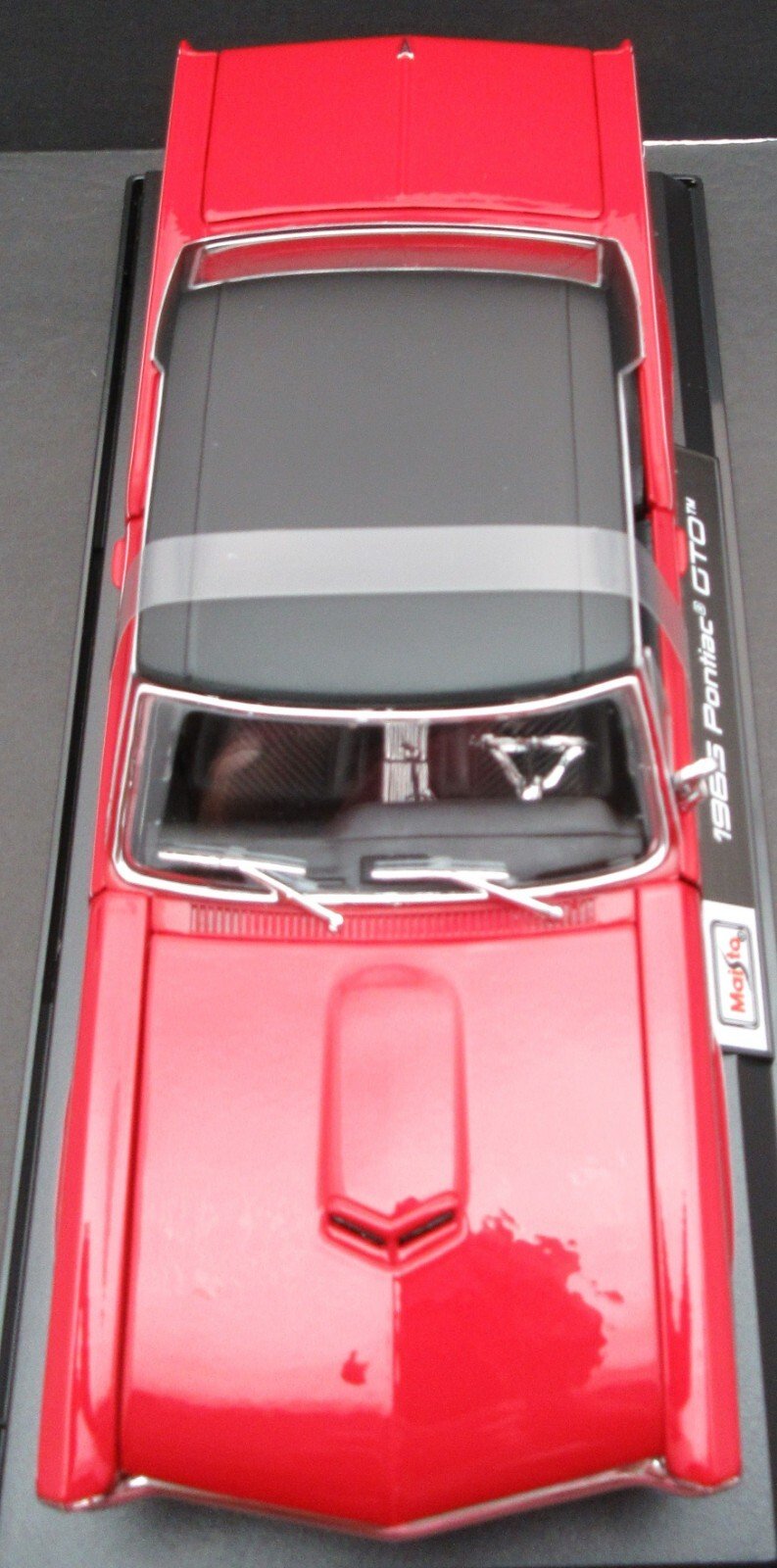 1965 Pontiac GTO ~ Red ~ 1:18 ~ Metal Die Cast ~ Maisto
