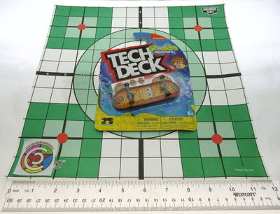 Tech Deck ~ Santa Cruz ~ Skateboard  / Fingerboard ~ Sponge Bob ~ Pineapple