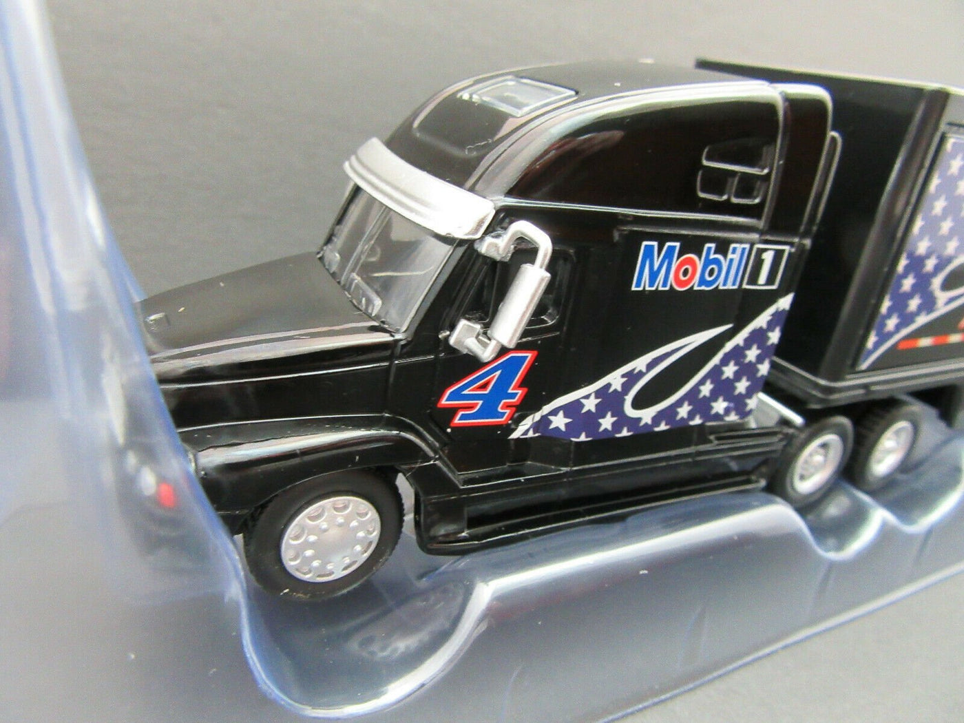 Kevin Harvick ~ Pennzoil ~ Tractor Trailer~NASCAR Authentics Die Cast 1:64 Scale