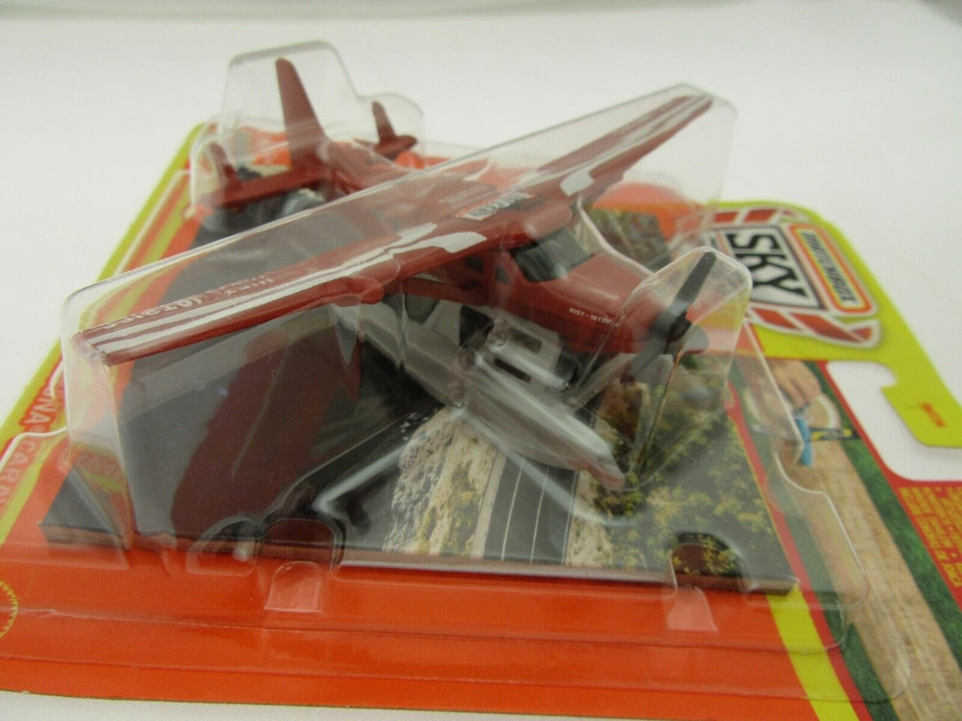 Matchbox Sky Busters Cessna Caravan ~ Volcano Research ~ Die Cast