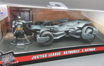 Justice League Batmobile & Batman ~ 1:50 scale ~ Diecast Car