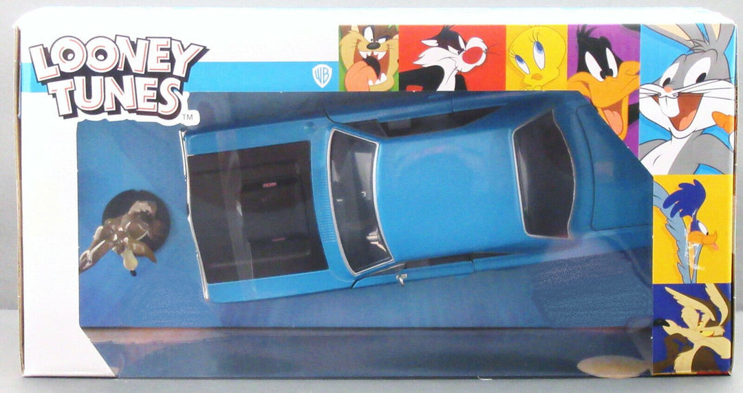 Wile E. Coyote & 1970 Plymouth Road Runner ~ Die Cast