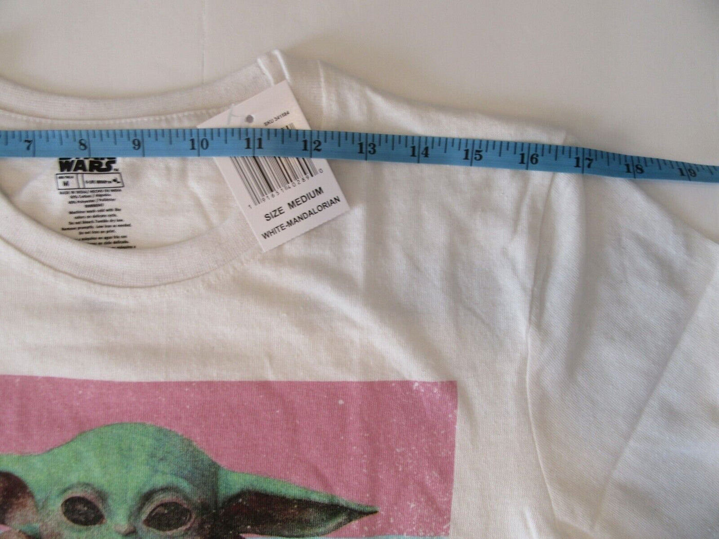 Grogu ~ Baby Yoda Star Wars Medium T-Shirt ~ Size M ~ White T Shirt