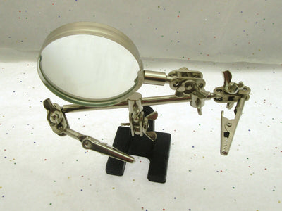 Helping Hands ~ 2  3/8" Magnification Lens ~ 2 Clamps