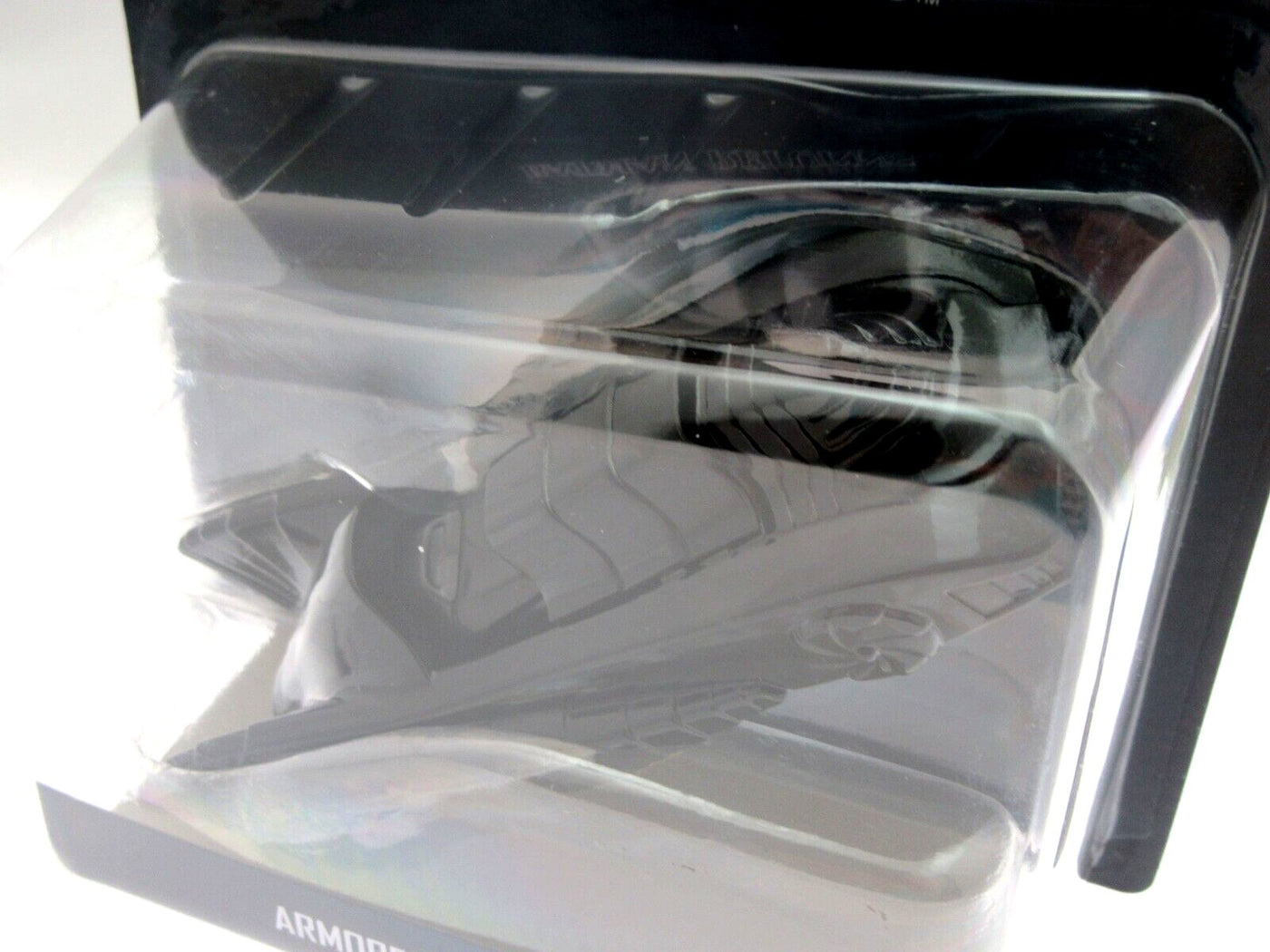 The Armored Batmobile ~ Diecast ~ Batman Returns ~ Hot Wheels