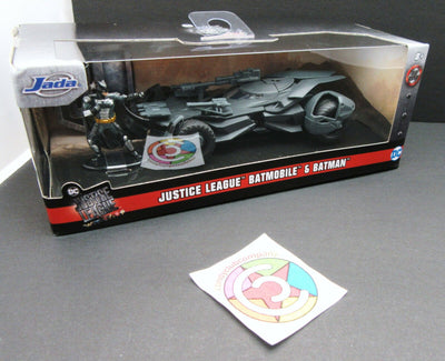 Justice League Batmobile & Batman ~ 1:50 scale ~ Diecast Car